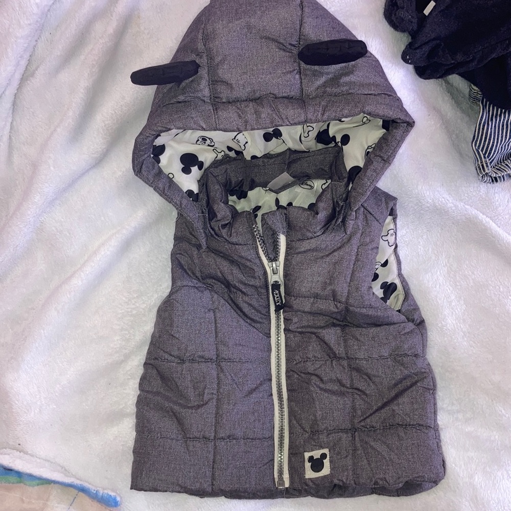 6-9 month H & M Disney Mickey Mouse light weight vest with detachable hood